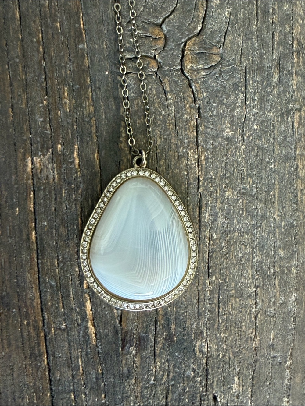 White Teardrop Stone Pendant Necklace - Elegant Women's Jewelry